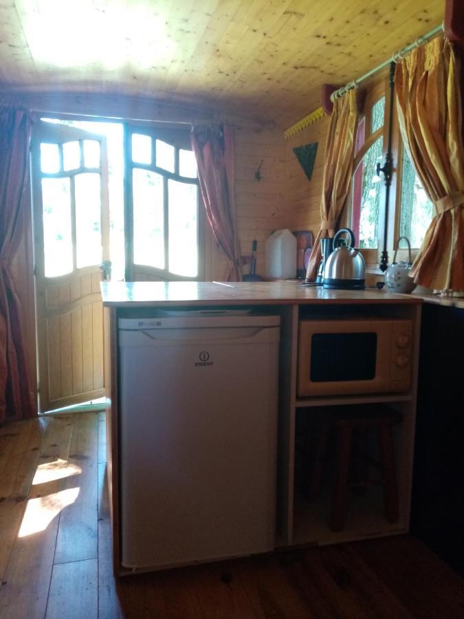 Отель Camping La Bergerie La Chapelle-Achard Экстерьер фото