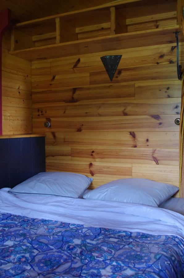 Отель Camping La Bergerie La Chapelle-Achard Экстерьер фото