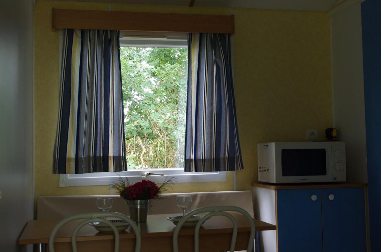 Отель Camping La Bergerie La Chapelle-Achard Номер фото