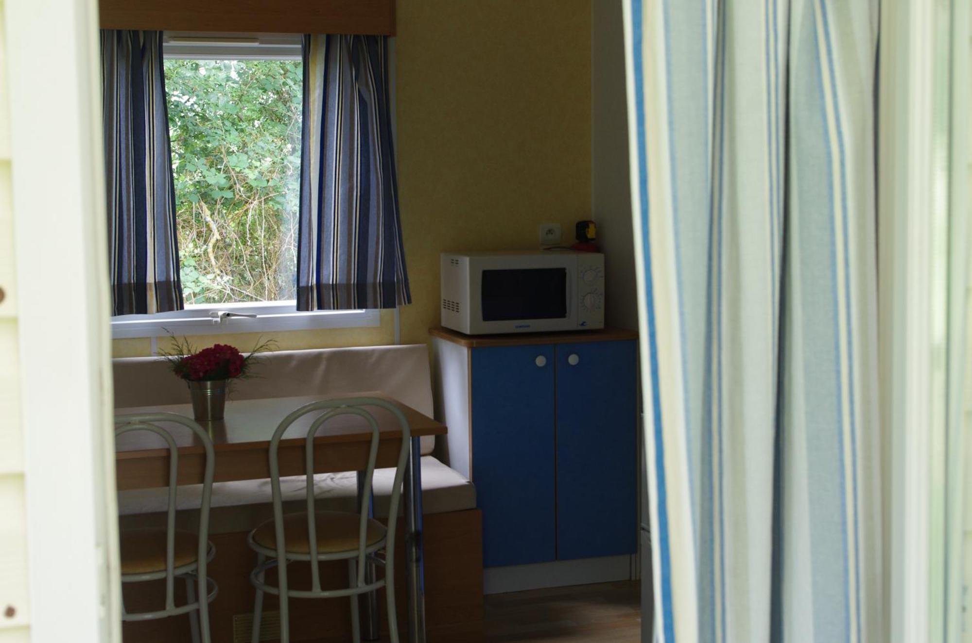 Отель Camping La Bergerie La Chapelle-Achard Номер фото